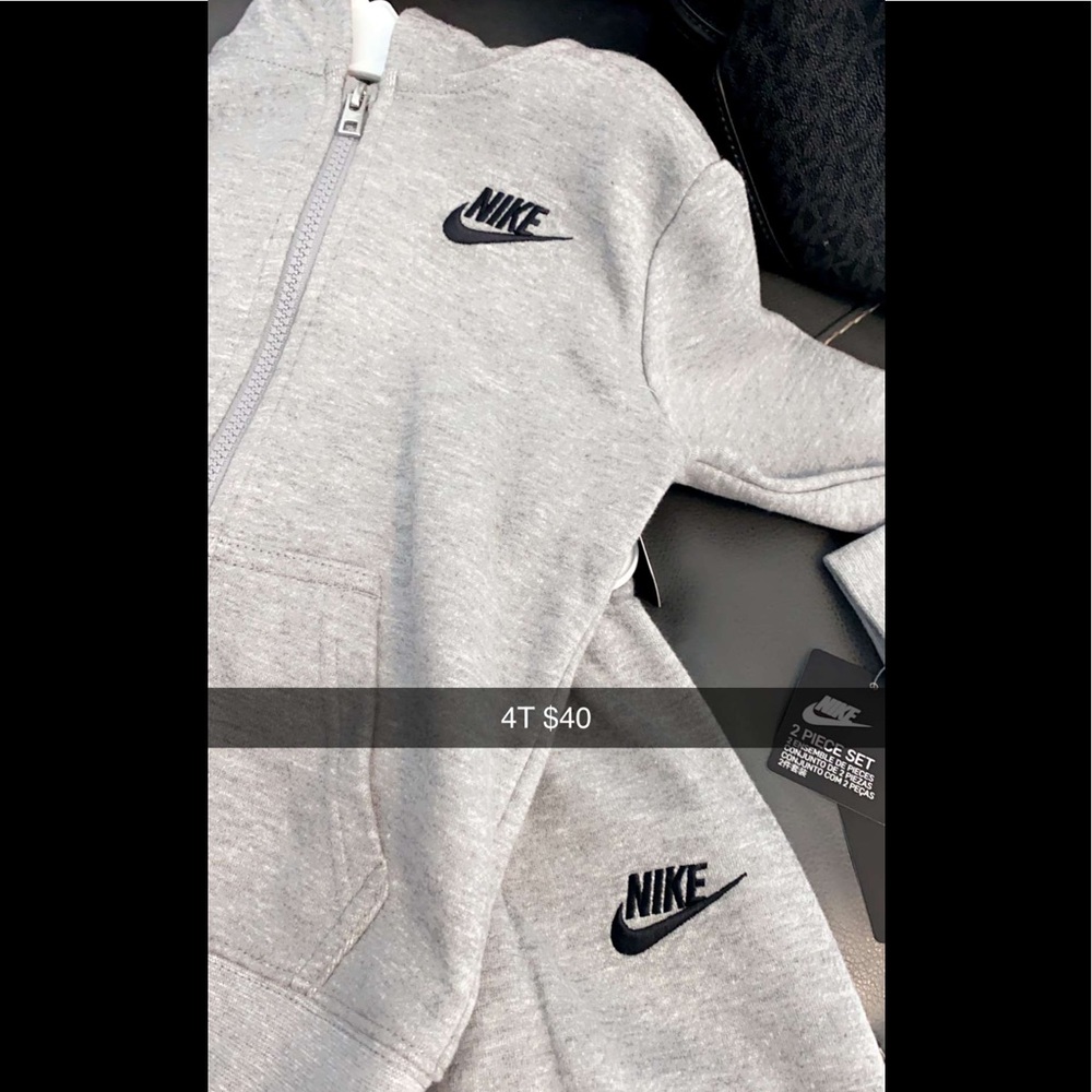 Nike jogging suit 4T
